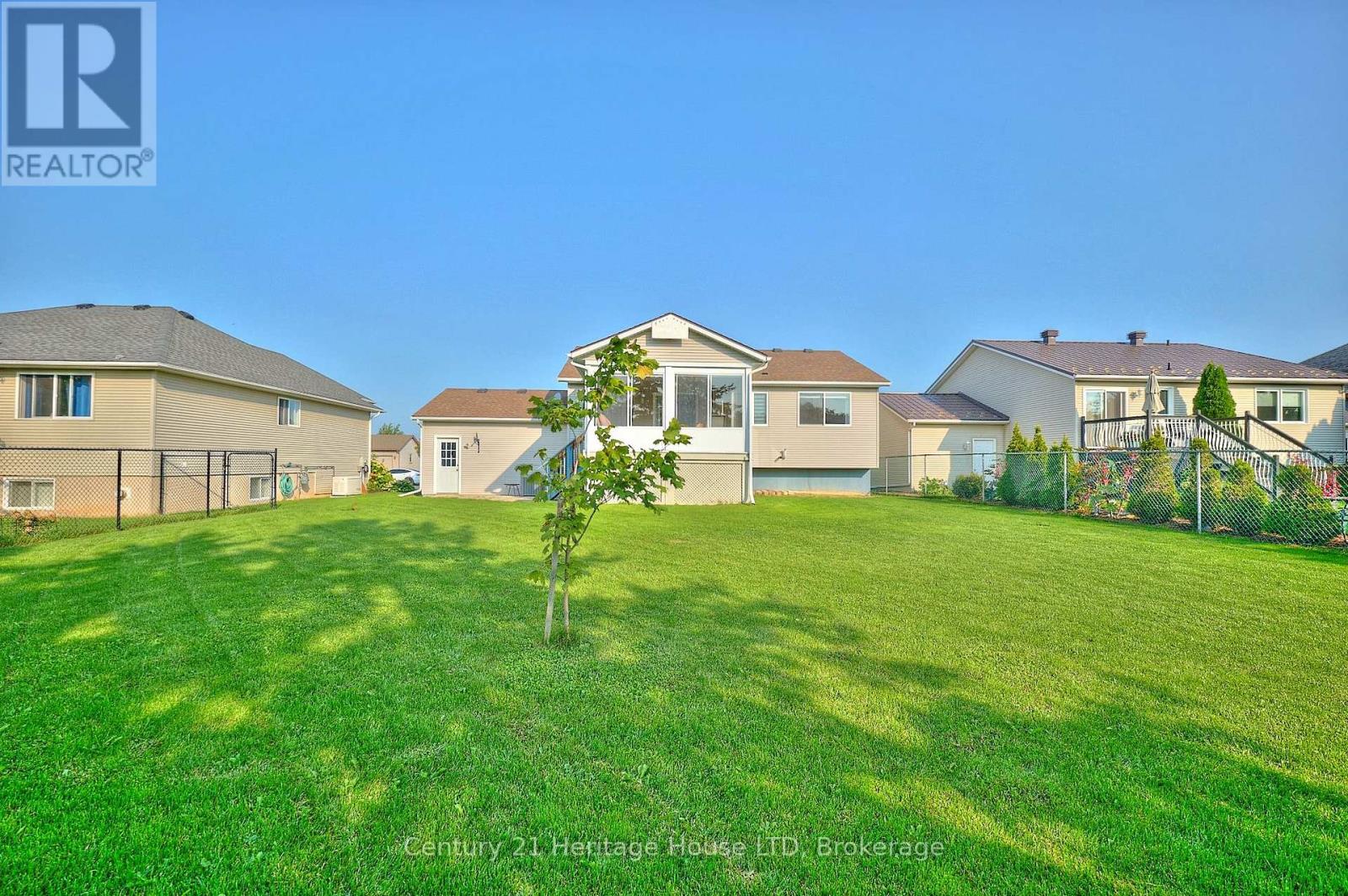 358 Antoinette Road, Fort Erie, Ontario  L2A 6S5 - Photo 29 - X12385426