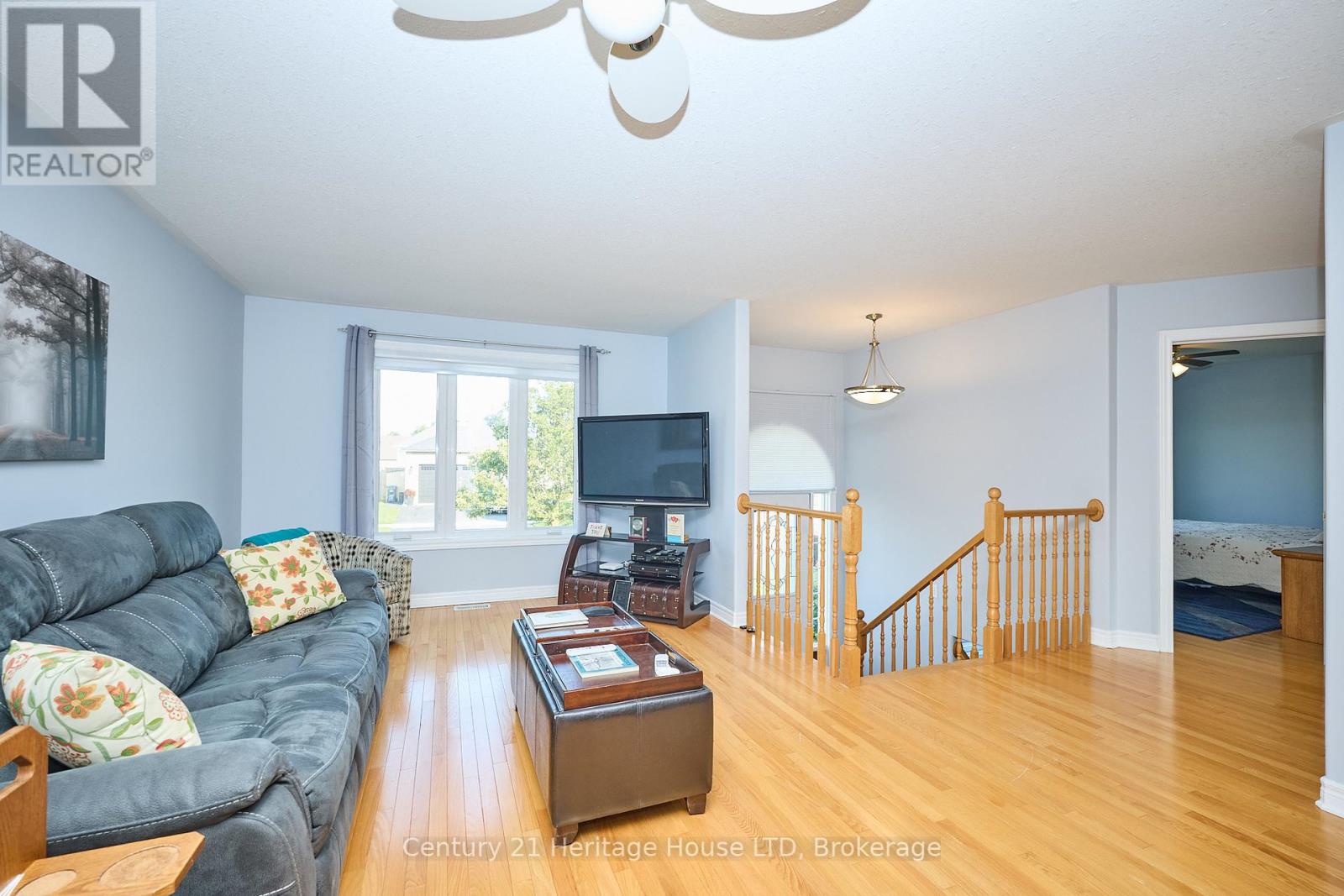 358 Antoinette Road, Fort Erie, Ontario  L2A 6S5 - Photo 6 - X12385426