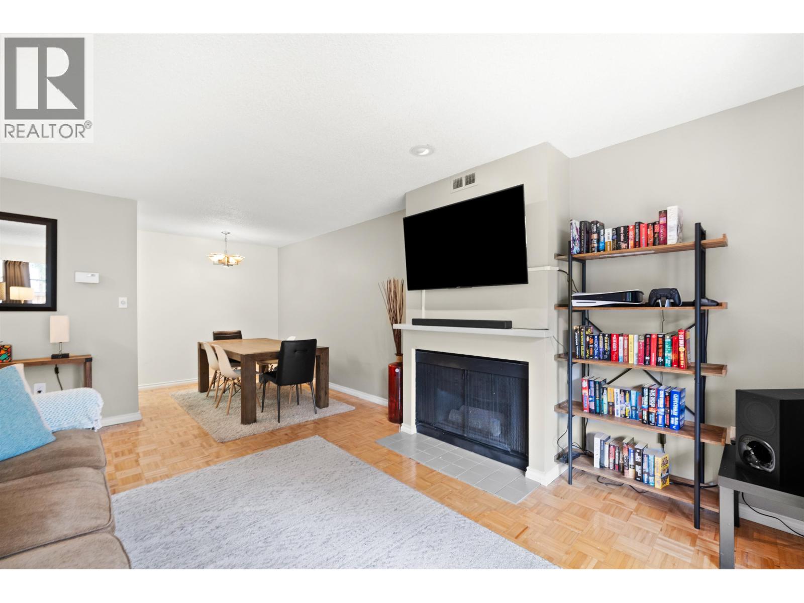 102 708 Eighth Avenue, New Westminster, British Columbia  V3M 2R3 - Photo 4 - R3044269