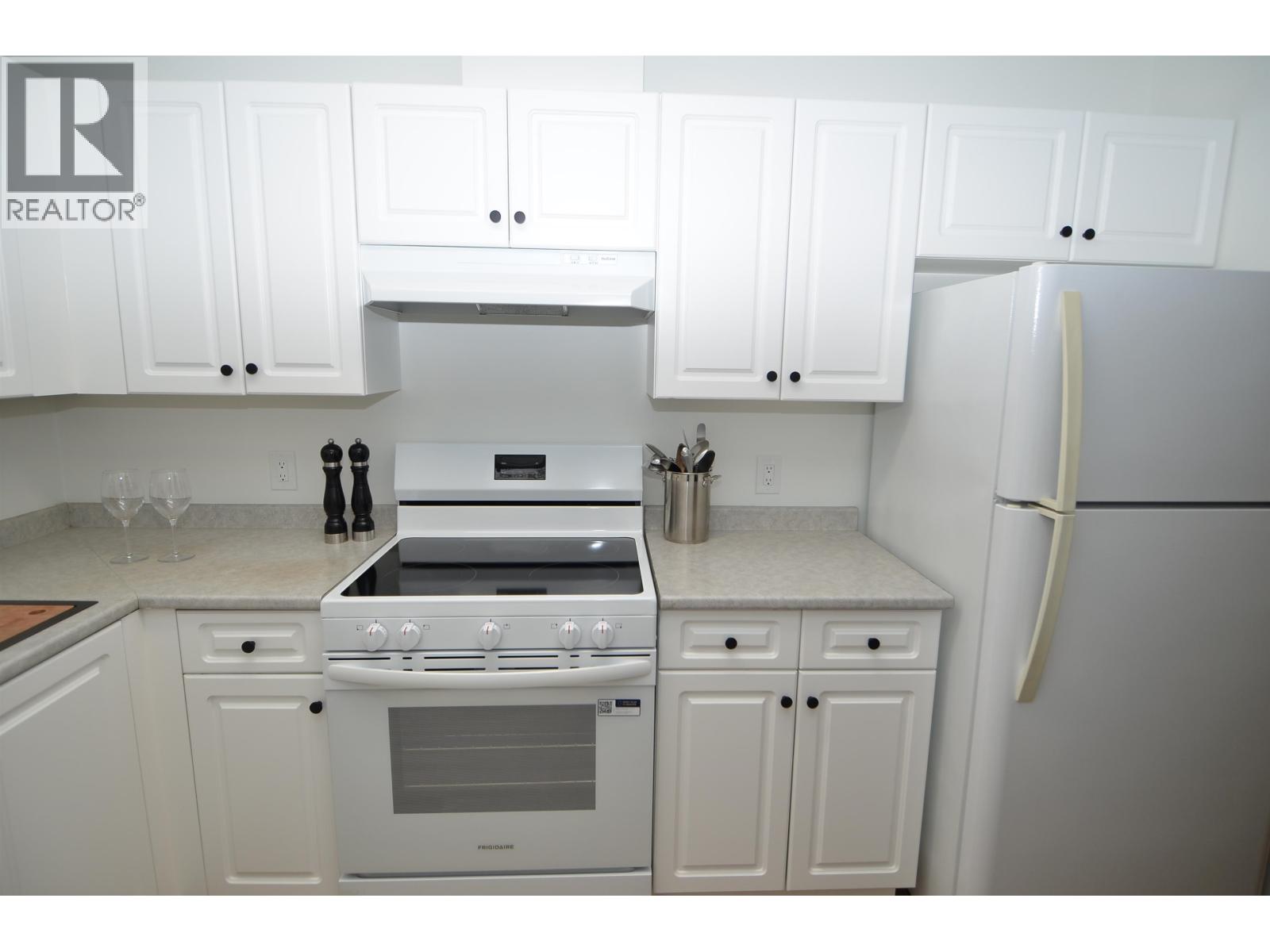 404 3638 Rae Avenue, Vancouver, British Columbia  V5R 2P5 - Photo 5 - R3044067