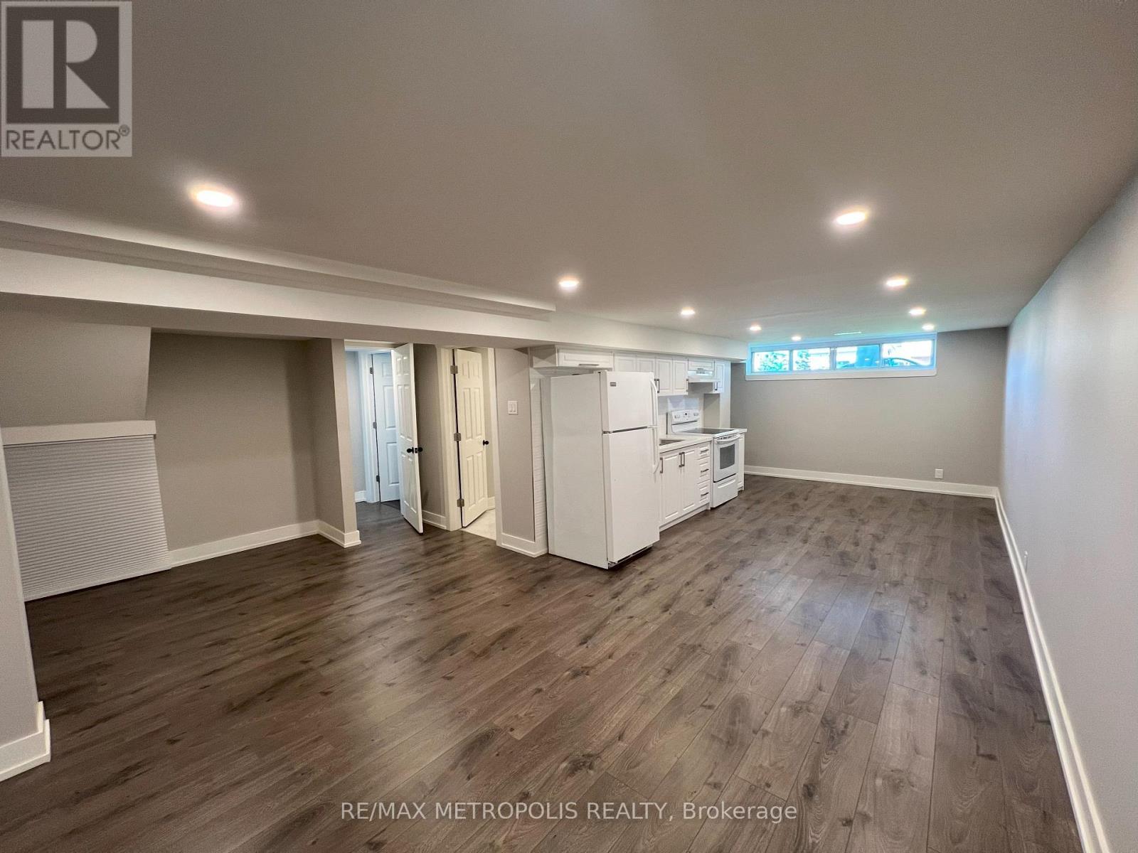 Basement - 797 Zator Avenue, Pickering, Ontario  L1W 1X8 - Photo 4 - E12385432