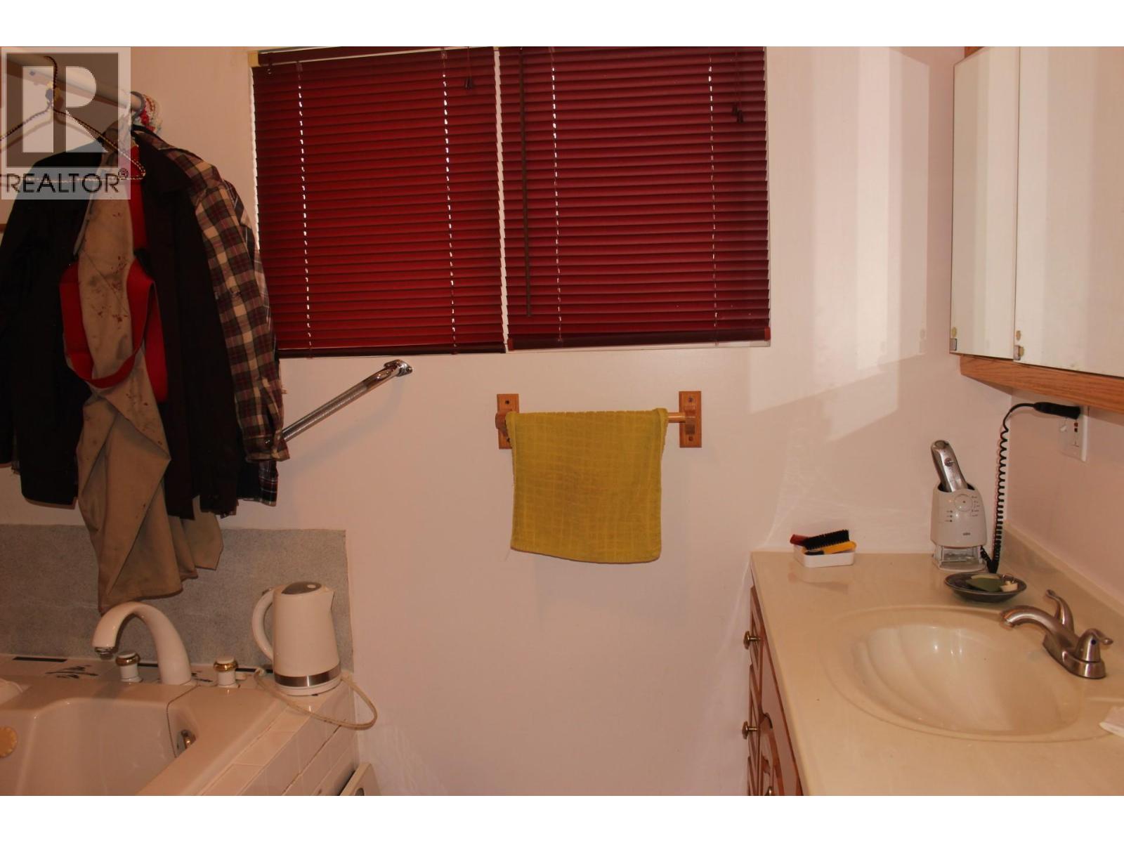 1456 Ash Street, Trail, British Columbia  V1R 3Y7 - Photo 24 - 10338222