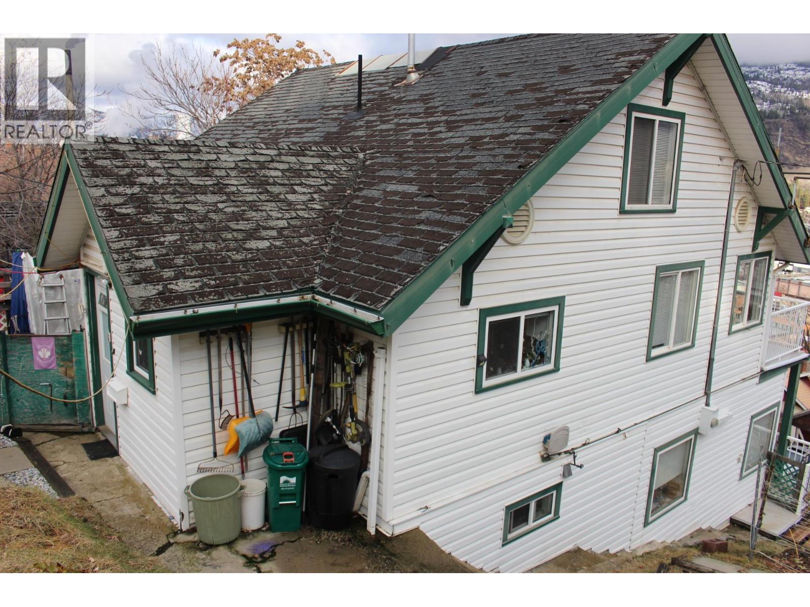 1456 Ash Street, Trail, British Columbia  V1R 3Y7 - Photo 35 - 10338222