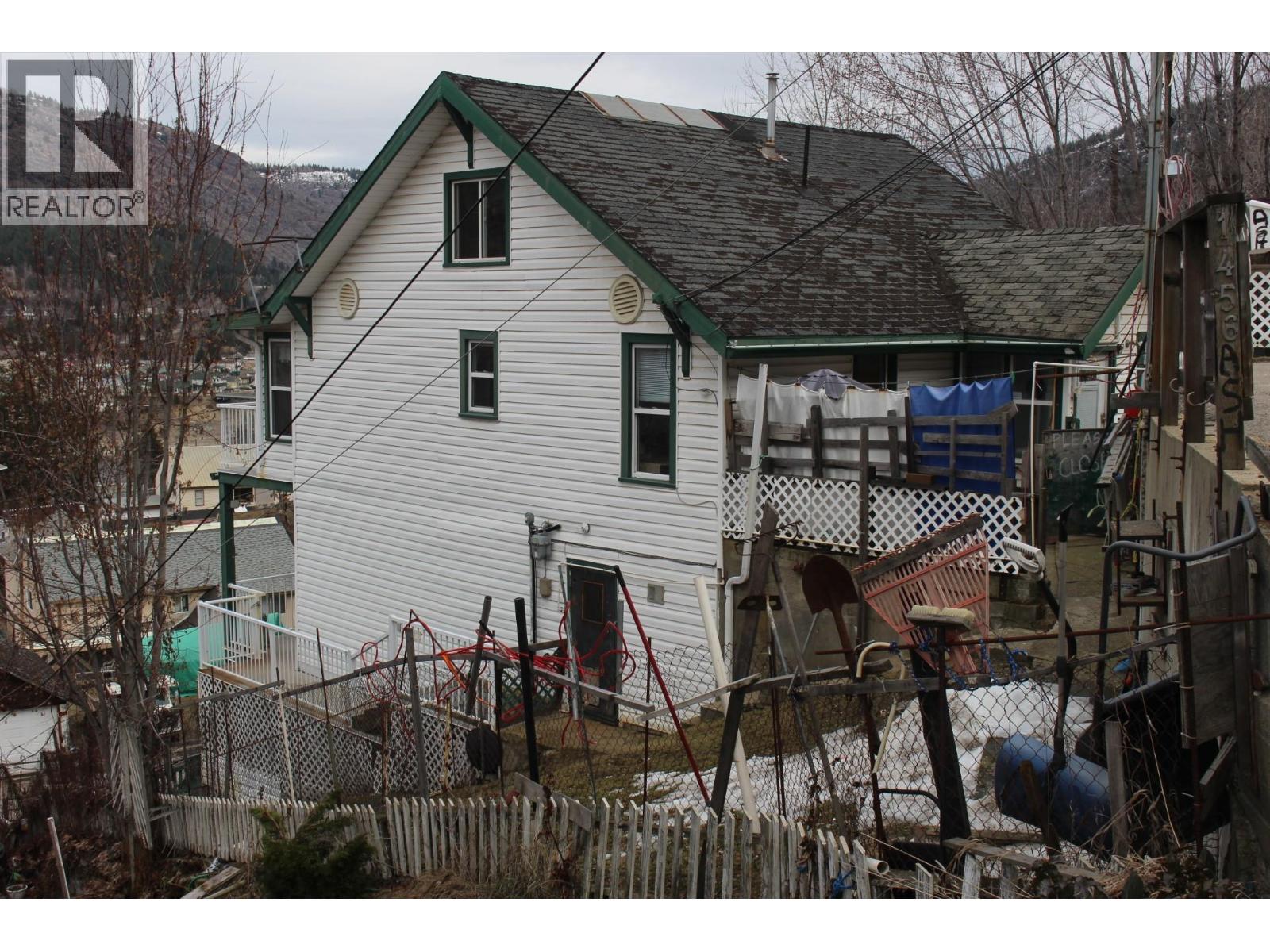 1456 Ash Street, Trail, British Columbia  V1R 3Y7 - Photo 39 - 10338222
