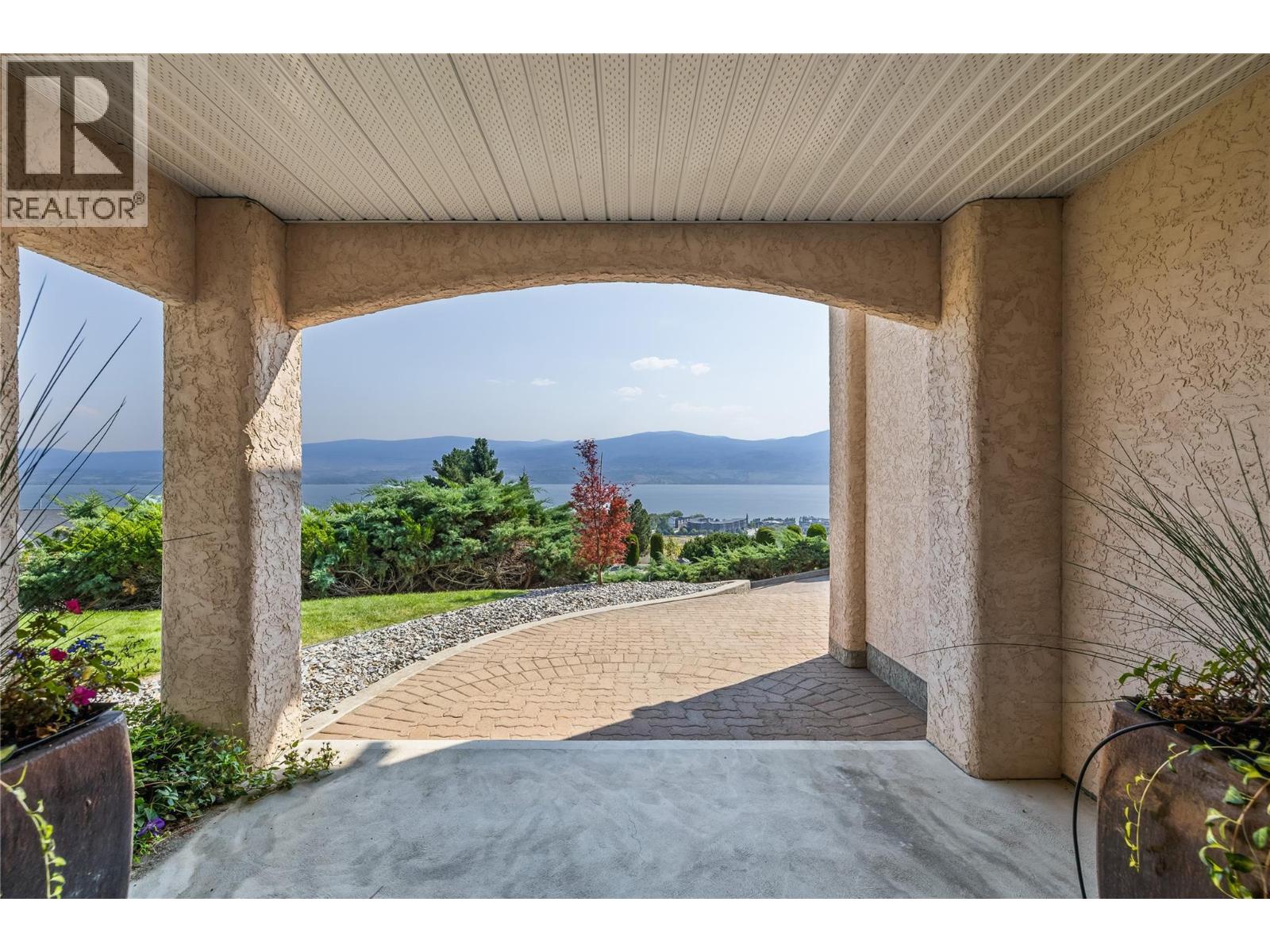 1546 Golden View Drive, West Kelowna, British Columbia  V4T 1Y7 - Photo 4 - 10361589