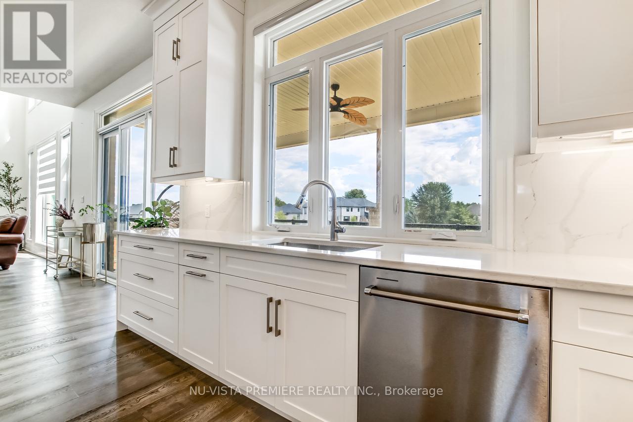7339 Silver Creek Circle, London South, Ontario  N6P 0G8 - Photo 11 - X12385517