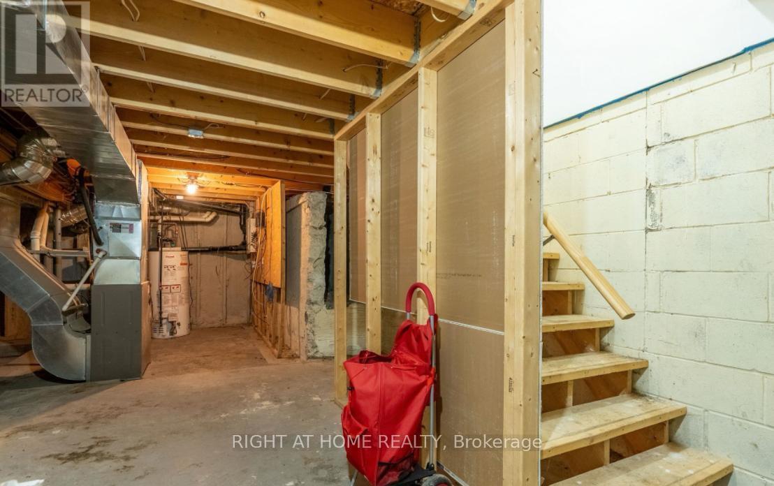 180 Blake Street, Barrie, Ontario  L4M 1K3 - Photo 16 - S12385417