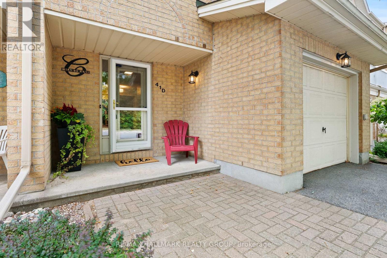 41d Fable Street, Ottawa, Ontario  K2J 3K4 - Photo 2 - X12385460
