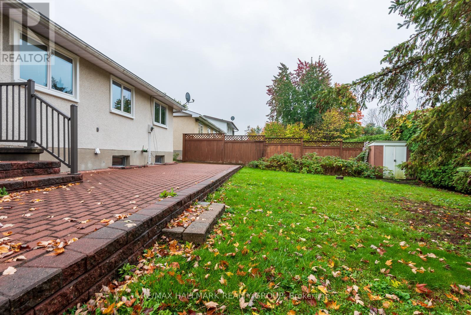 2429 Ogilvie Road, Ottawa, Ontario  K1J 7N3 - Photo 3 - X12385487