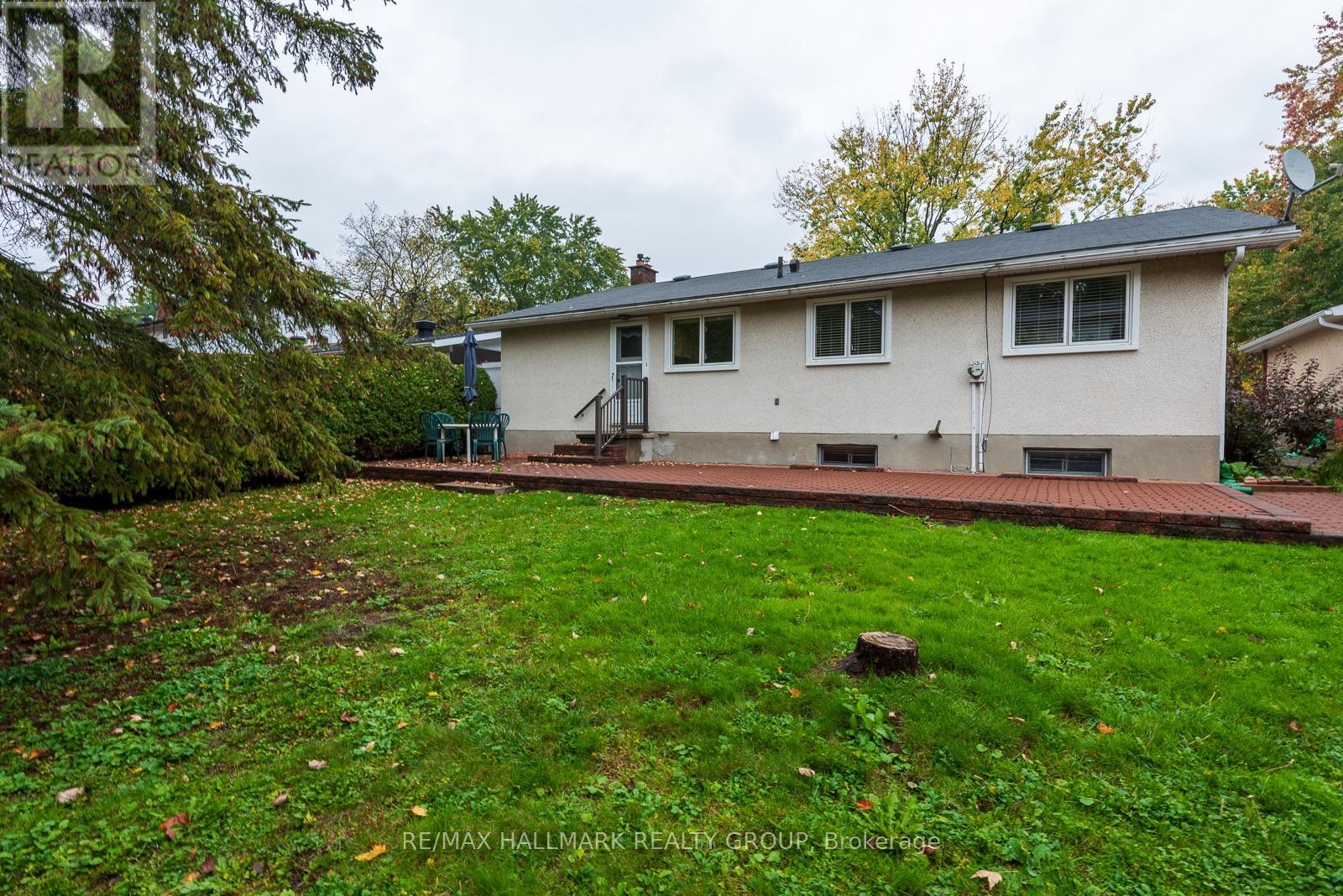 2429 Ogilvie Road, Ottawa, Ontario  K1J 7N3 - Photo 4 - X12385487