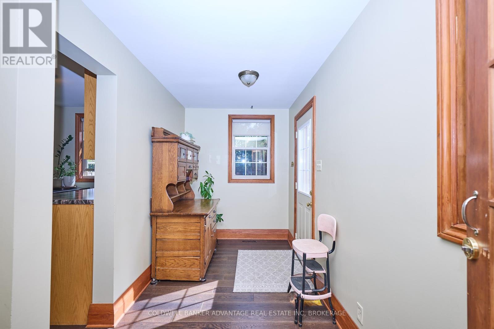 4698 Sandy Cove Drive, Lincoln, Ontario  L0R 1B1 - Photo 23 - X12385459