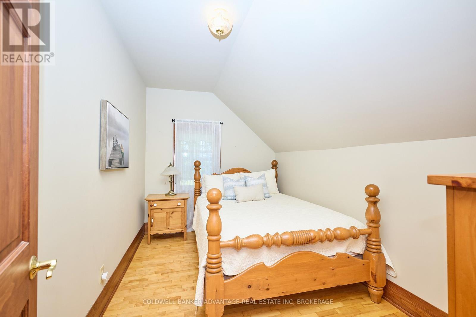 4698 Sandy Cove Drive, Lincoln, Ontario  L0R 1B1 - Photo 26 - X12385459