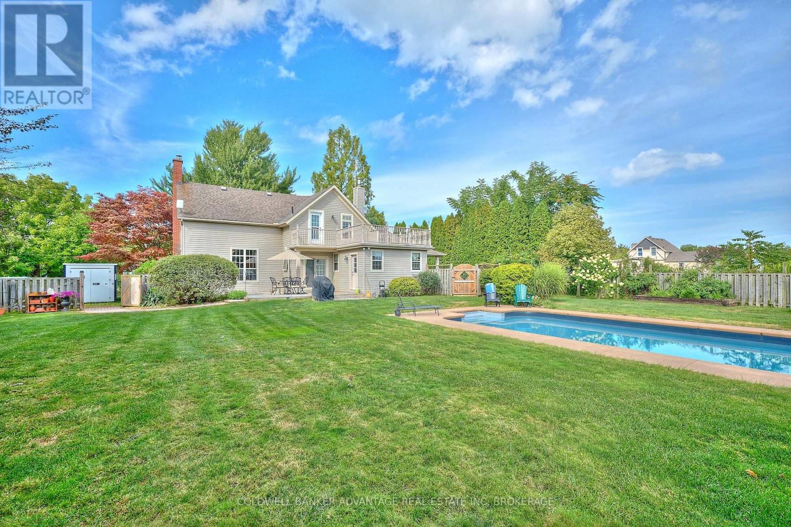 4698 Sandy Cove Drive, Lincoln, Ontario  L0R 1B1 - Photo 9 - X12385459