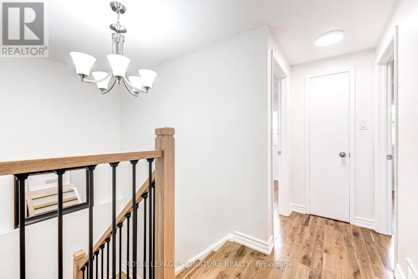 36 Denlow Drive, Brampton (Fletcher's West), Ontario  L6Y 2L4 - Photo 14 - W12385440