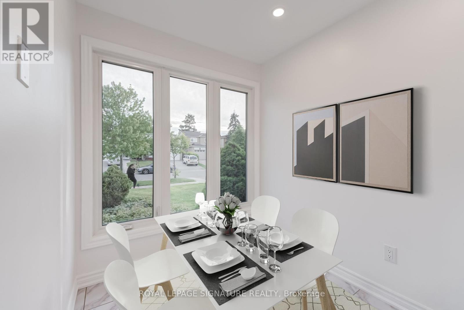 36 Denlow Drive, Brampton (Fletcher's West), Ontario  L6Y 2L4 - Photo 7 - W12385440