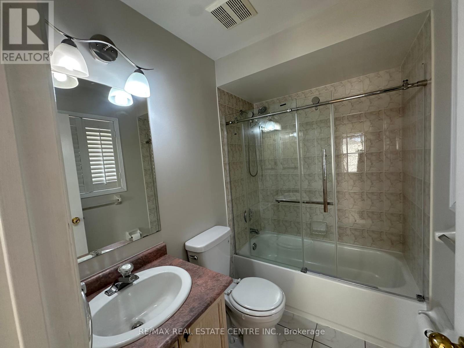 7193 Magistrate Terrace, Mississauga, Ontario  L5W 1T6 - Photo 15 - W12385445