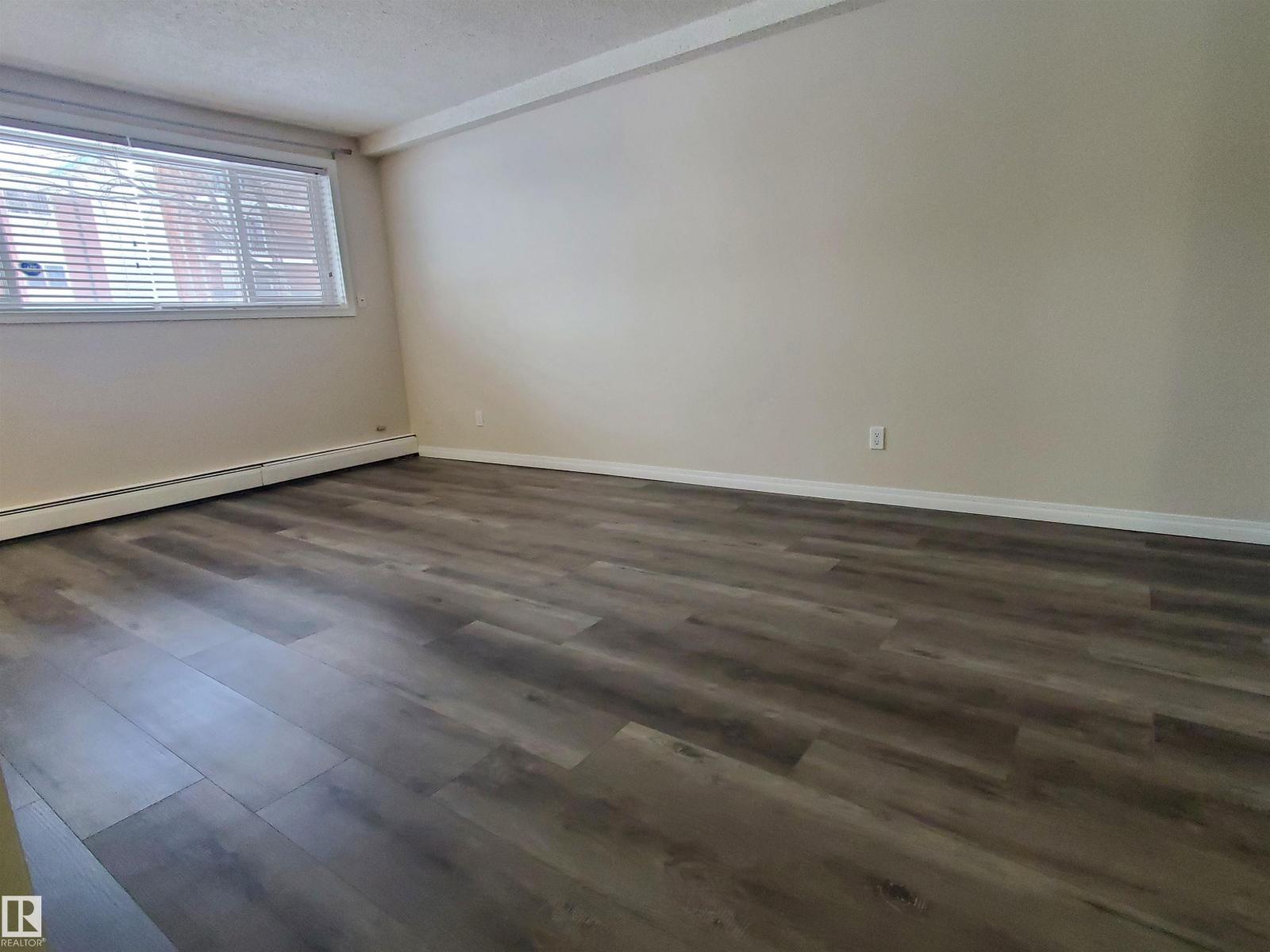 #105 10149 83 Av Nw, Edmonton, Alberta  T6E 2C5 - Photo 3 - E4456449