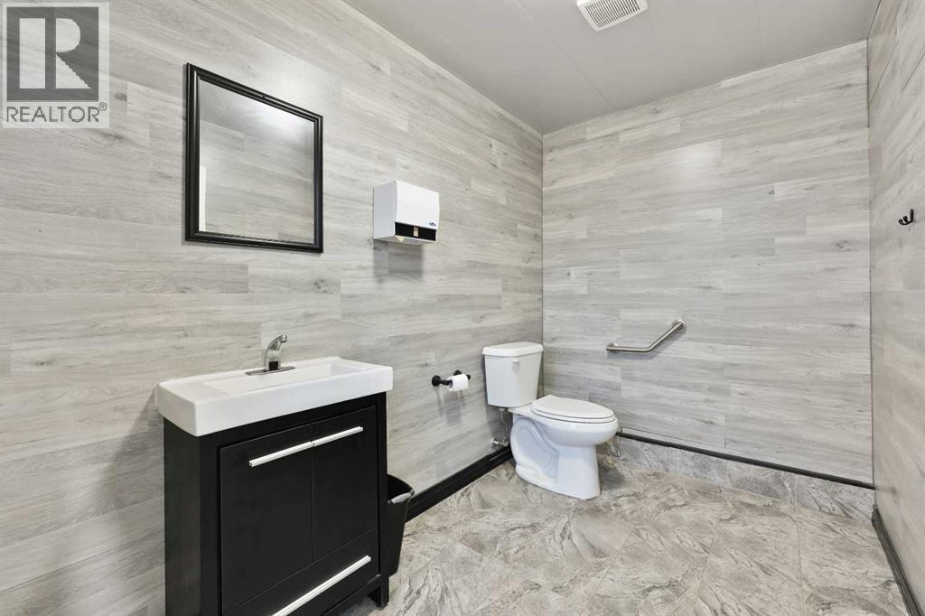 26 Griffin Industrial Point, Cochrane, Alberta  T4C 0A2 - Photo 22 - A2254001