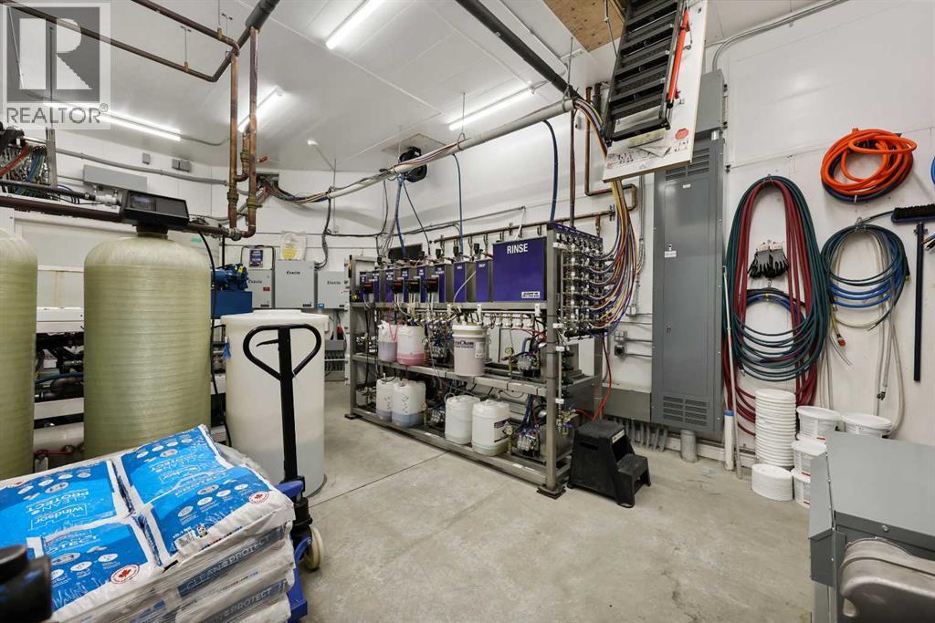 26 Griffin Industrial Point, Cochrane, Alberta  T4C 0A2 - Photo 32 - A2254001