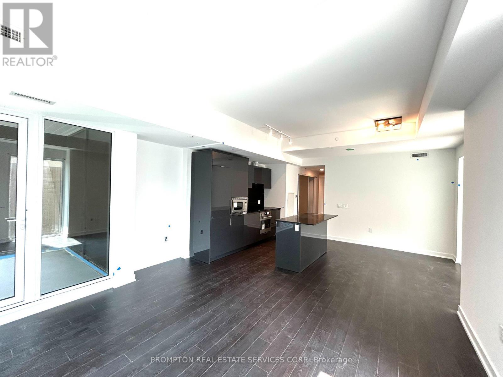 620 - 121 St Patrick Street, Toronto, Ontario  M5T 3C1 - Photo 3 - C12385496