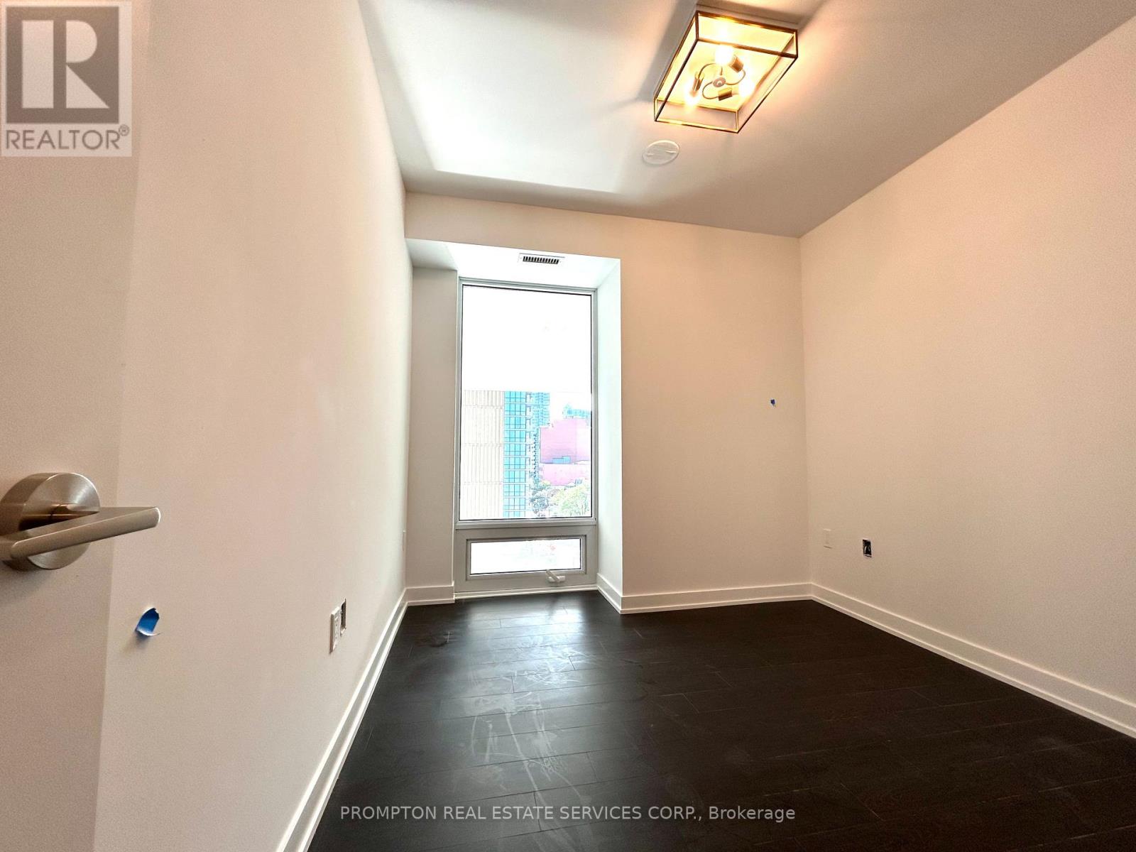 620 - 121 St Patrick Street, Toronto, Ontario  M5T 3C1 - Photo 8 - C12385496