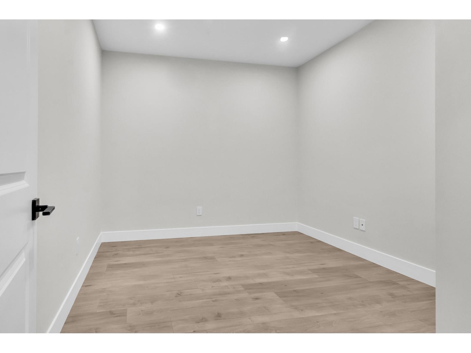 A 32729 Fraser Crescent, Mission, British Columbia  V2V 1C9 - Photo 13 - R3043160