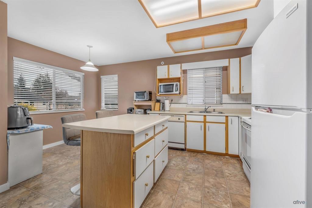 15756 82 Avenue, Surrey, British Columbia  V4N 0R7 - Photo 9 - R3044043