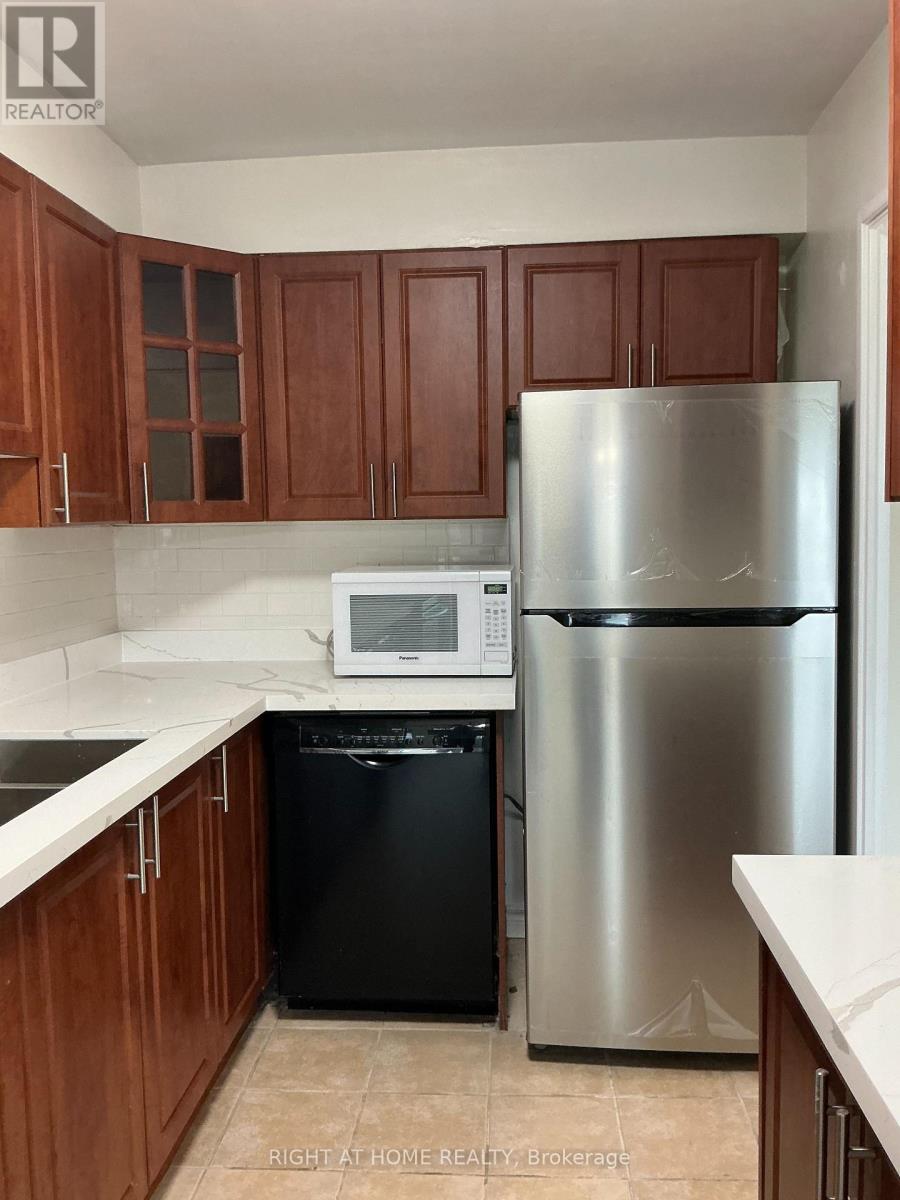 717 - 5 Massey Square, Toronto (Crescent Town), Ontario  M4C 5L6 - Photo 14 - E12385466