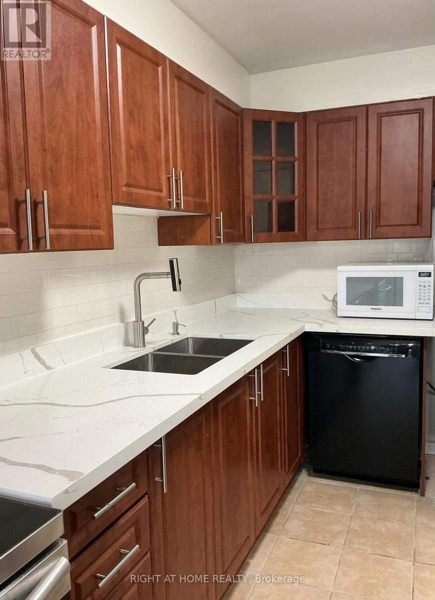717 - 5 Massey Square, Toronto (Crescent Town), Ontario  M4C 5L6 - Photo 15 - E12385466