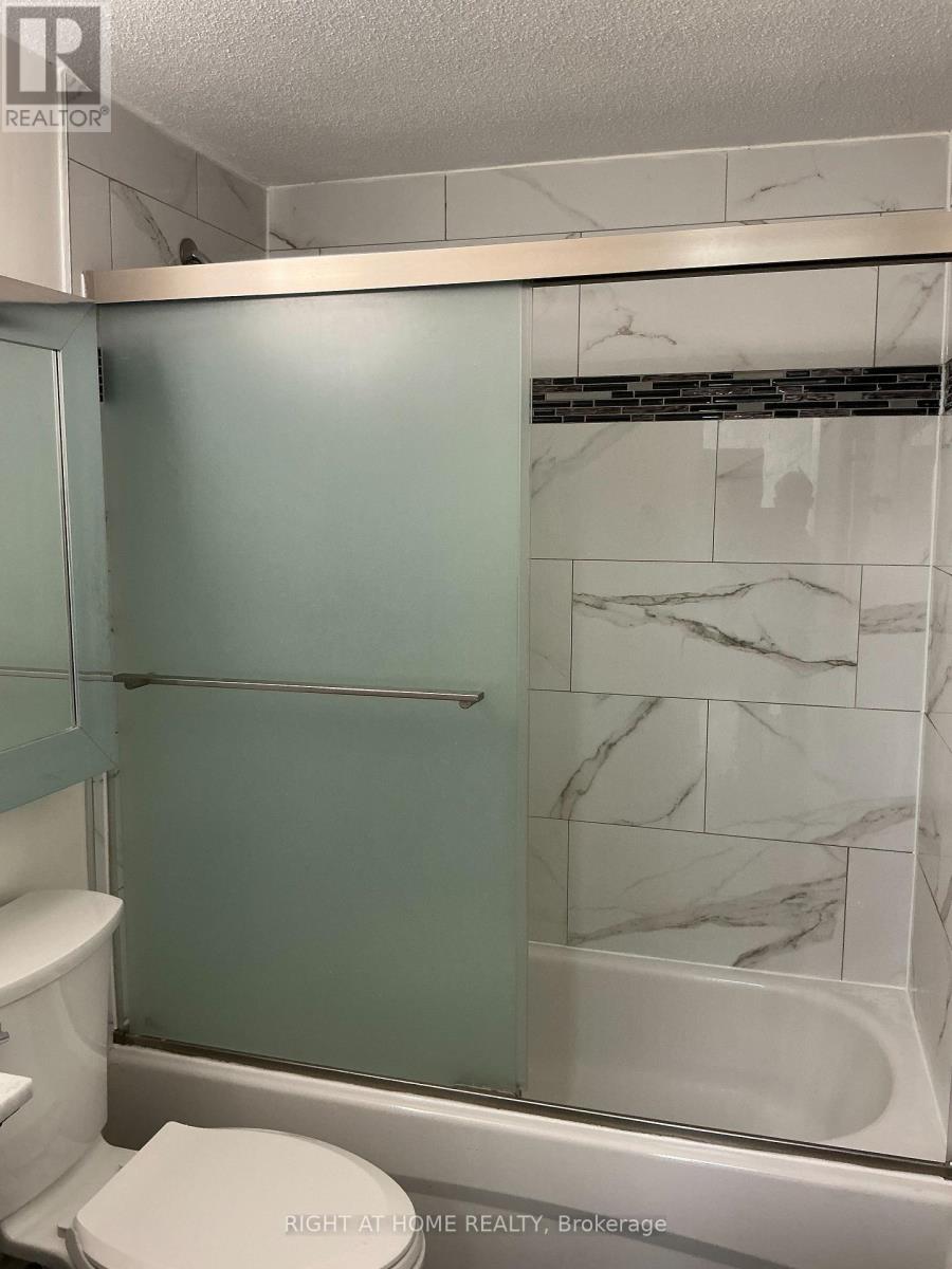 717 - 5 Massey Square, Toronto (Crescent Town), Ontario  M4C 5L6 - Photo 17 - E12385466