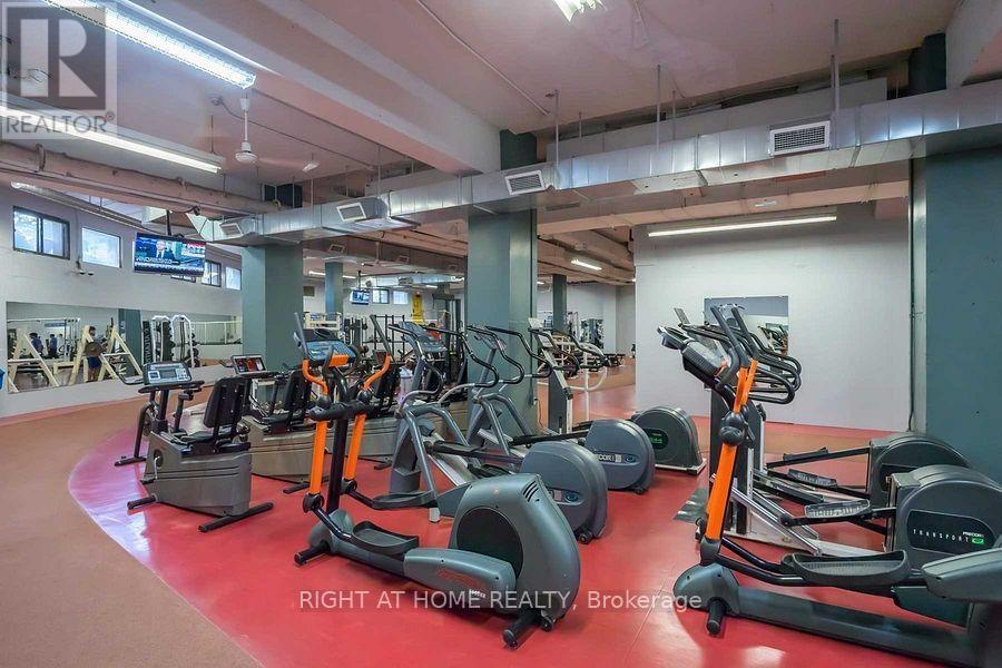 717 - 5 Massey Square, Toronto (Crescent Town), Ontario  M4C 5L6 - Photo 6 - E12385466