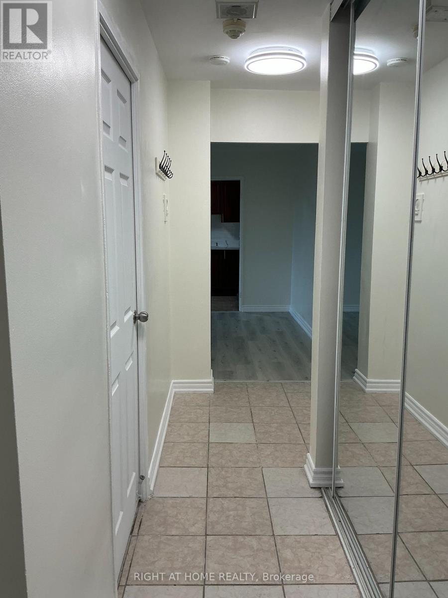 717 - 5 Massey Square, Toronto (Crescent Town), Ontario  M4C 5L6 - Photo 9 - E12385466
