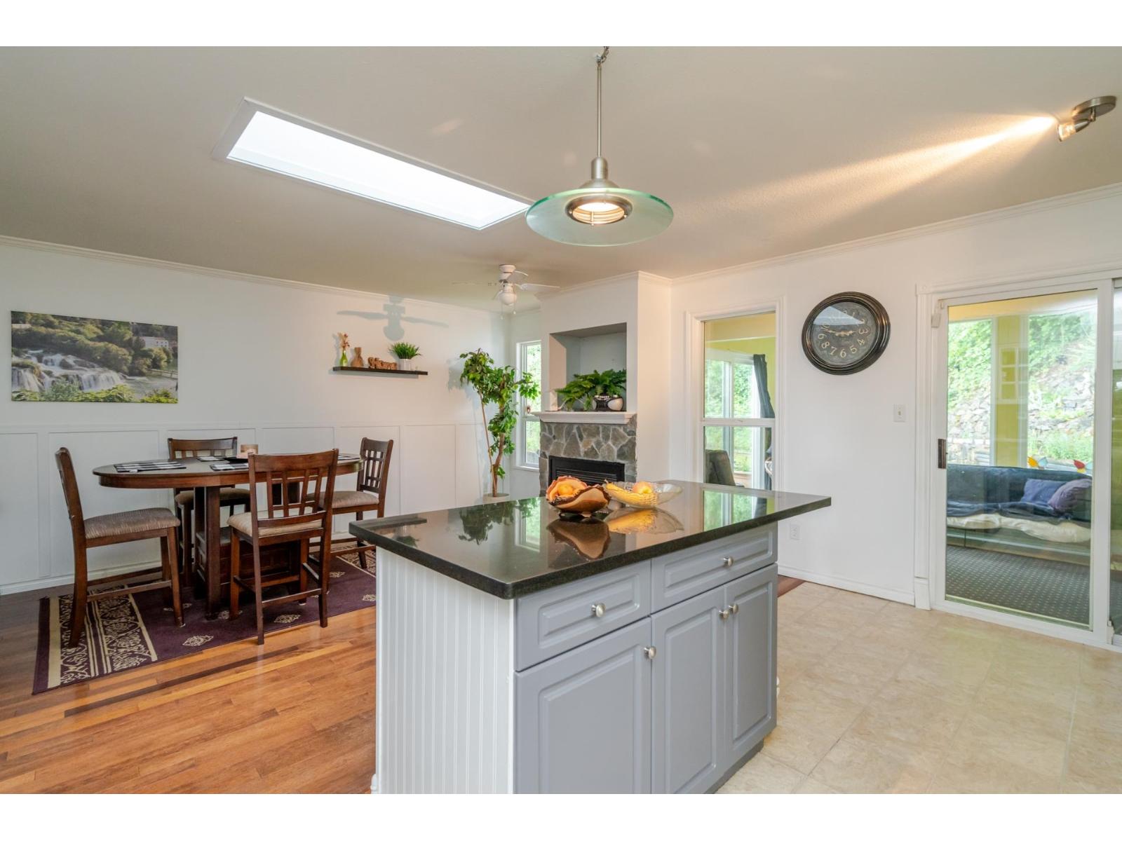 35543 Dina Place, Abbotsford, British Columbia  V3G 1L7 - Photo 17 - R3044074