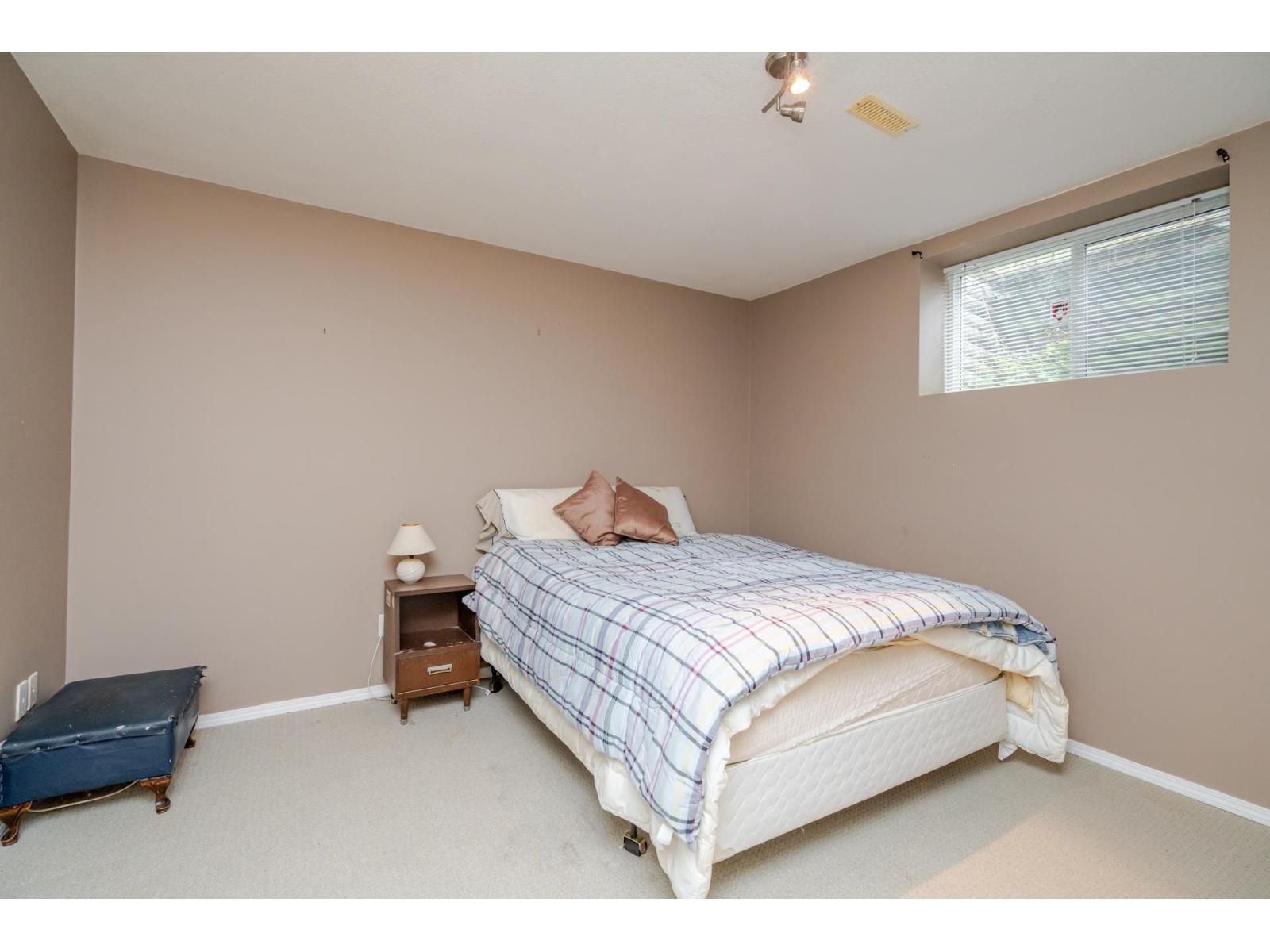 35543 Dina Place, Abbotsford, British Columbia  V3G 1L7 - Photo 35 - R3044074