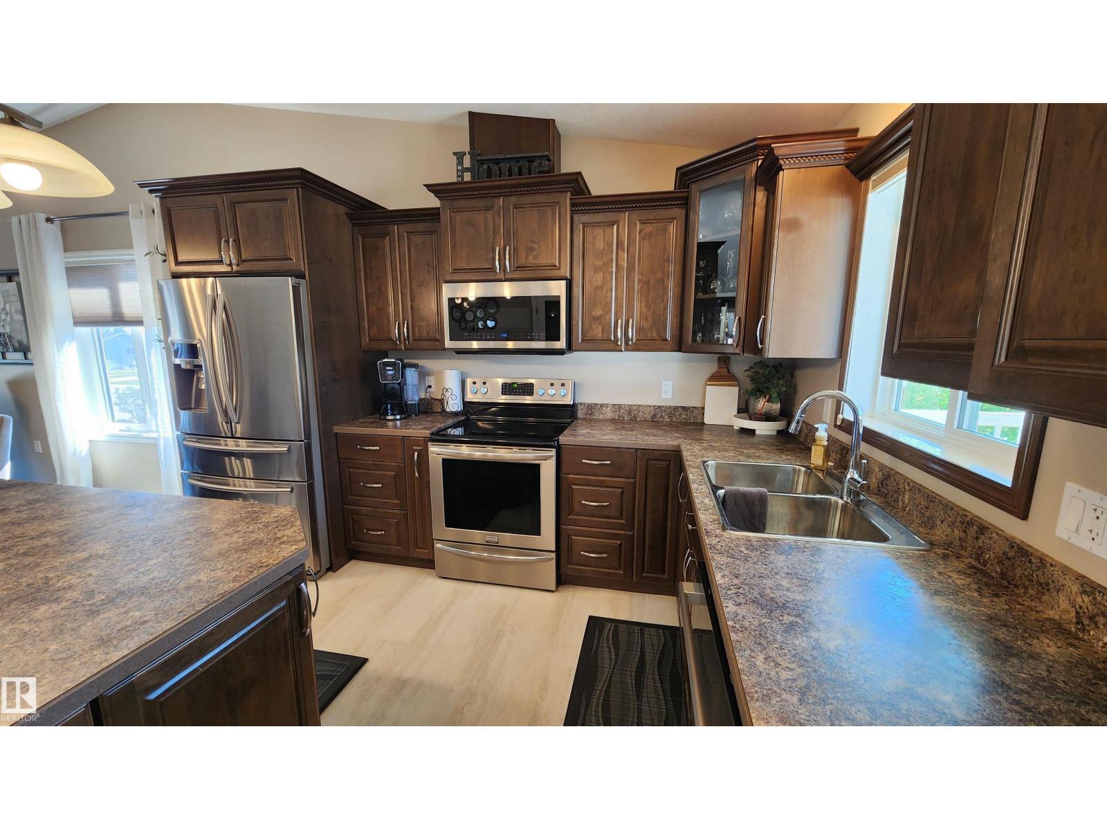 5810 Centennial Dr, Elk Point, Alberta  T0A 1A0 - Photo 12 - E4456453