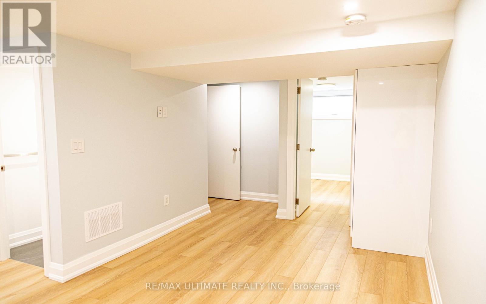 Lower - 103 Tavistock Road, Toronto, Ontario  M3M 2P1 - Photo 9 - W12382782