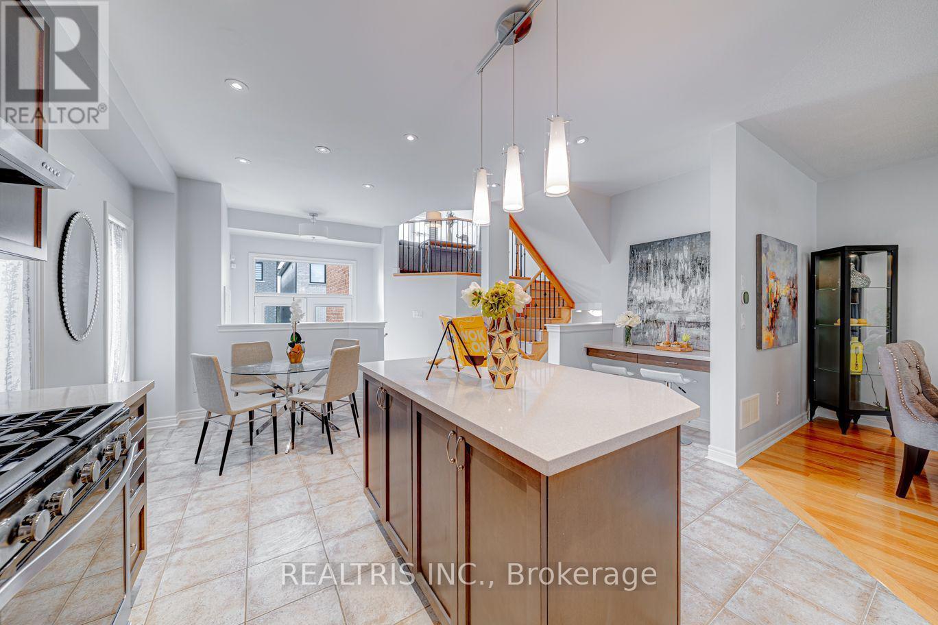 59 Honey Glen Avenue, Markham, Ontario  L6B 0T9 - Photo 6 - N12385467