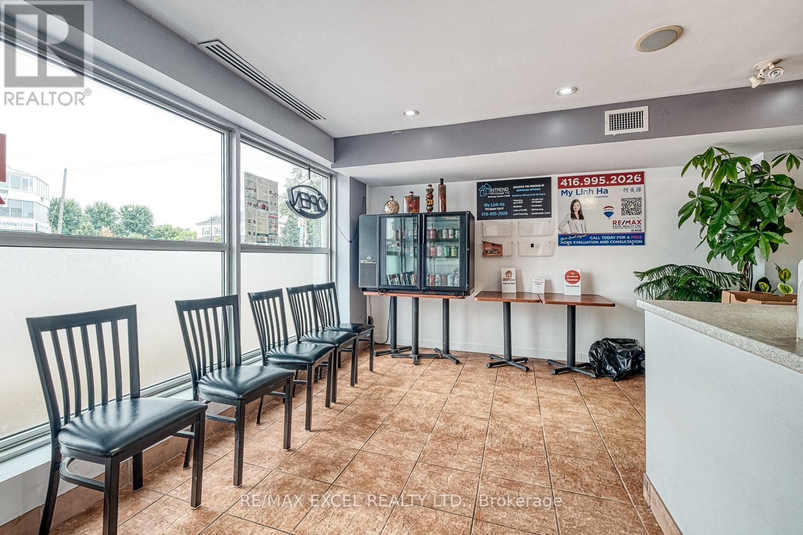 268 The Queensway South Road, Georgina (Keswick South), Ontario  L4P 2B3 - Photo 4 - N12385491