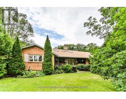 247 HARRIS AVENUE, Richmond Hill, Ontario