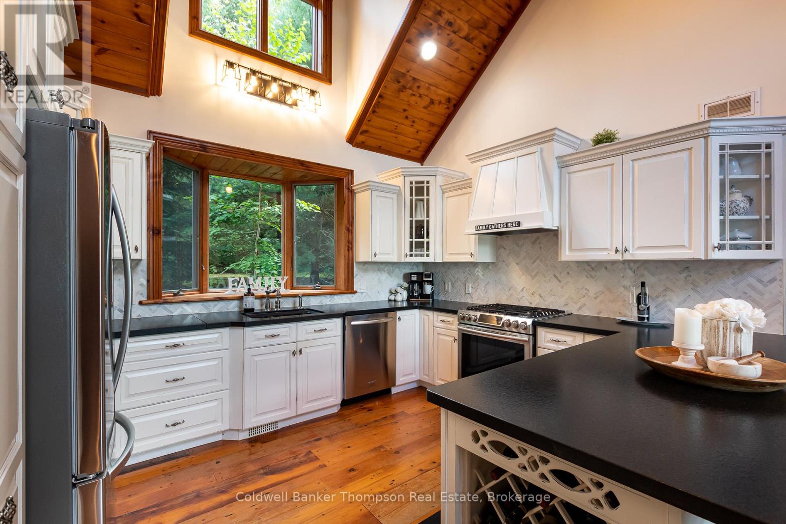 386 Swallowdale Road, Huntsville, Ontario  P1H 0A5 - Photo 12 - X12385572