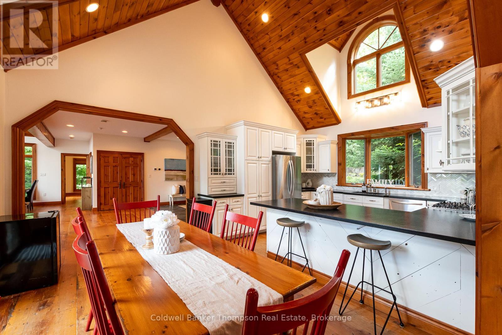 386 Swallowdale Road, Huntsville, Ontario  P1H 0A5 - Photo 15 - X12385572