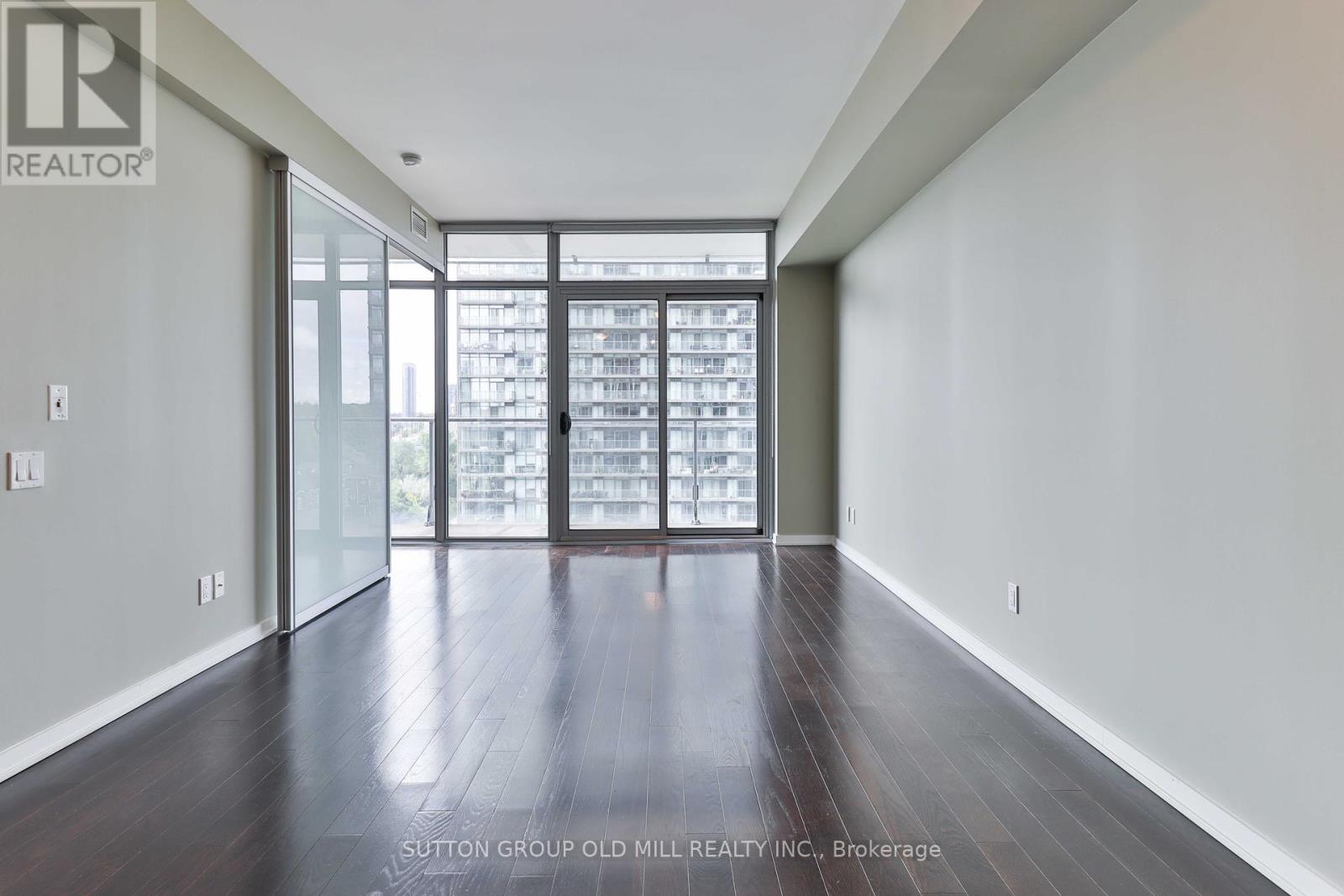 709 - 103 The Queensway, Toronto, Ontario  M6S 5B4 - Photo 8 - W12385505
