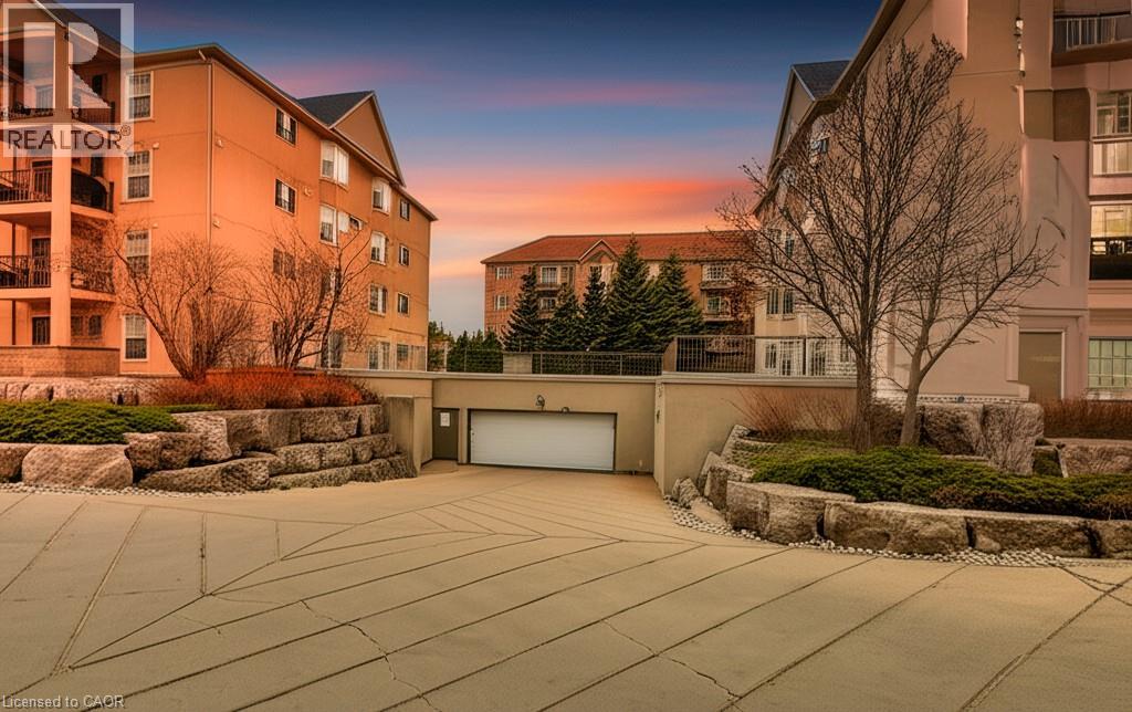 1421 Walkers Line Unit# 102, Burlington, Ontario  L7M 4P4 - Photo 21 - 40766464