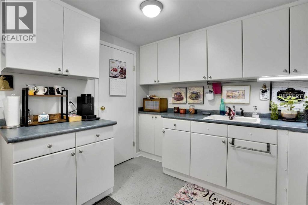 3045 26a Street Sw, Calgary, Alberta  t3e 2e4 - Photo 40 - A2254399