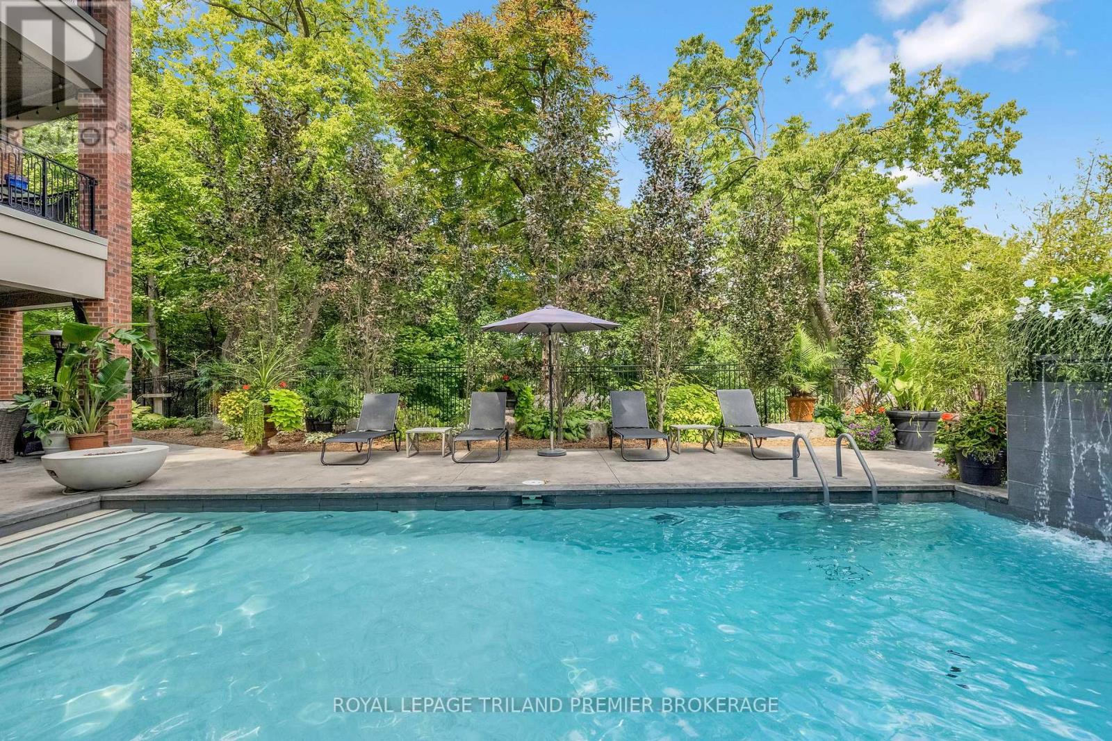 202 - 122 Wortley Road, London South (South F), Ontario  N6C 3N8 - Photo 11 - X12385548