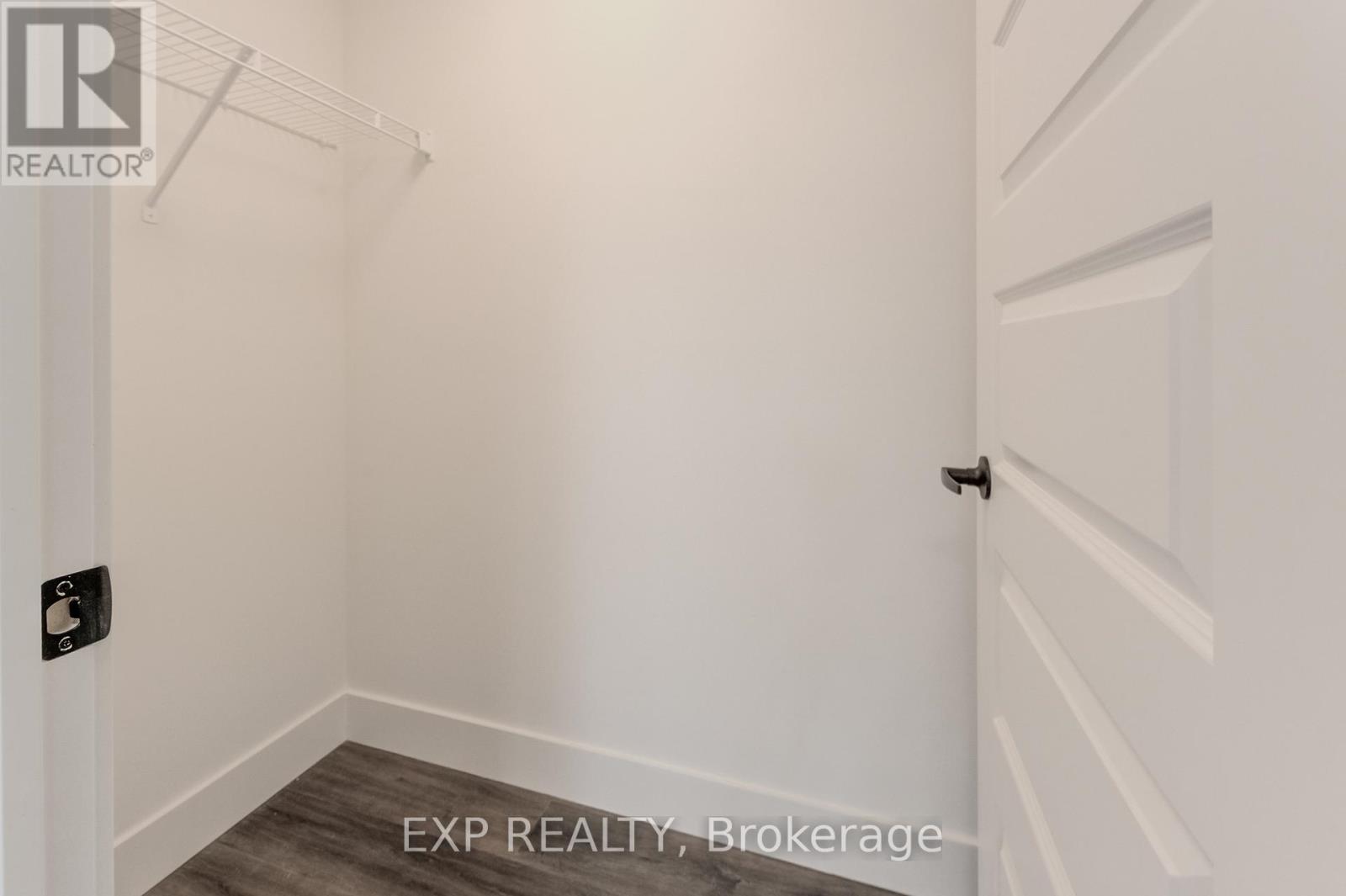 516 - 103 Roger Street, Waterloo, Ontario  N2J 1A4 - Photo 28 - X12385502