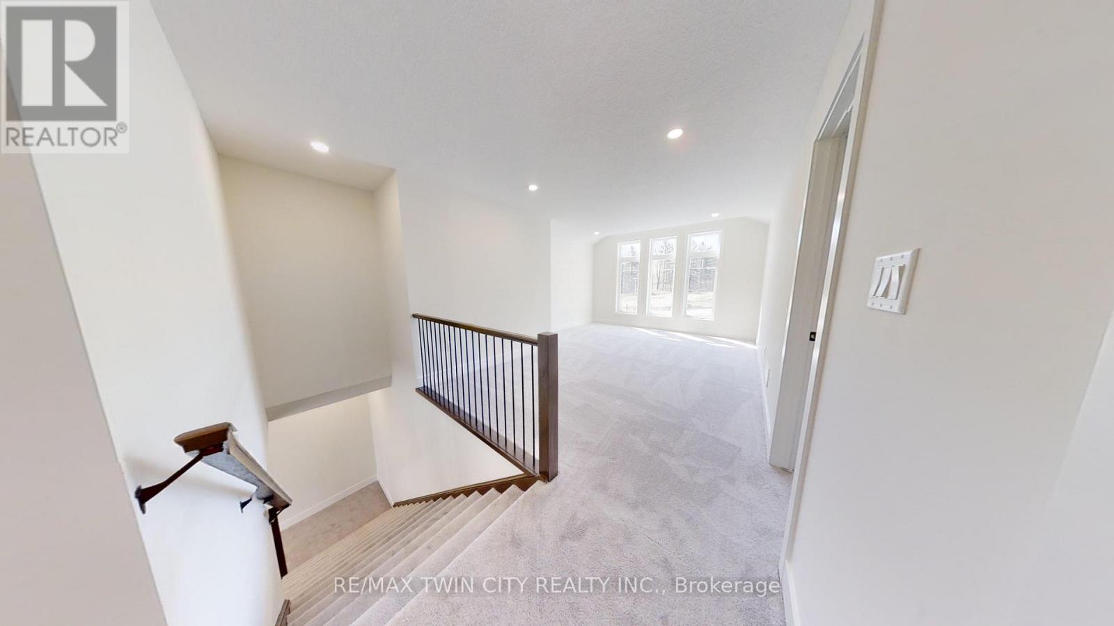 108 Christopher Court, London South (South J), Ontario  N5X 3X4 - Photo 12 - X12385523