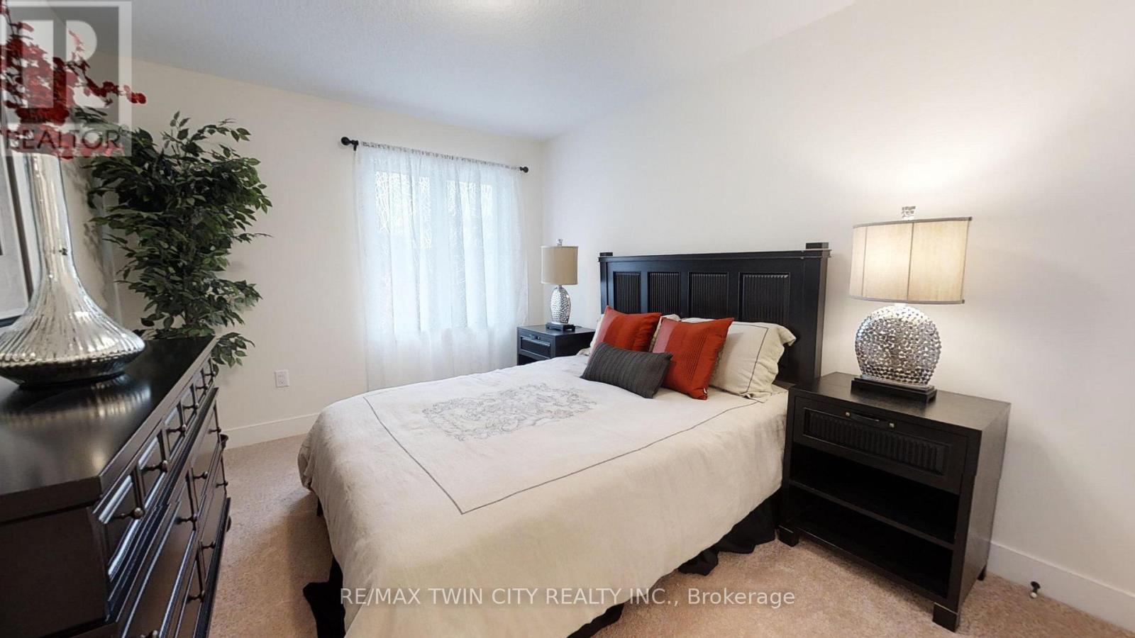947 Deveron Crescent, London South (South J), Ontario  N5X 3X4 - Photo 16 - X12385536