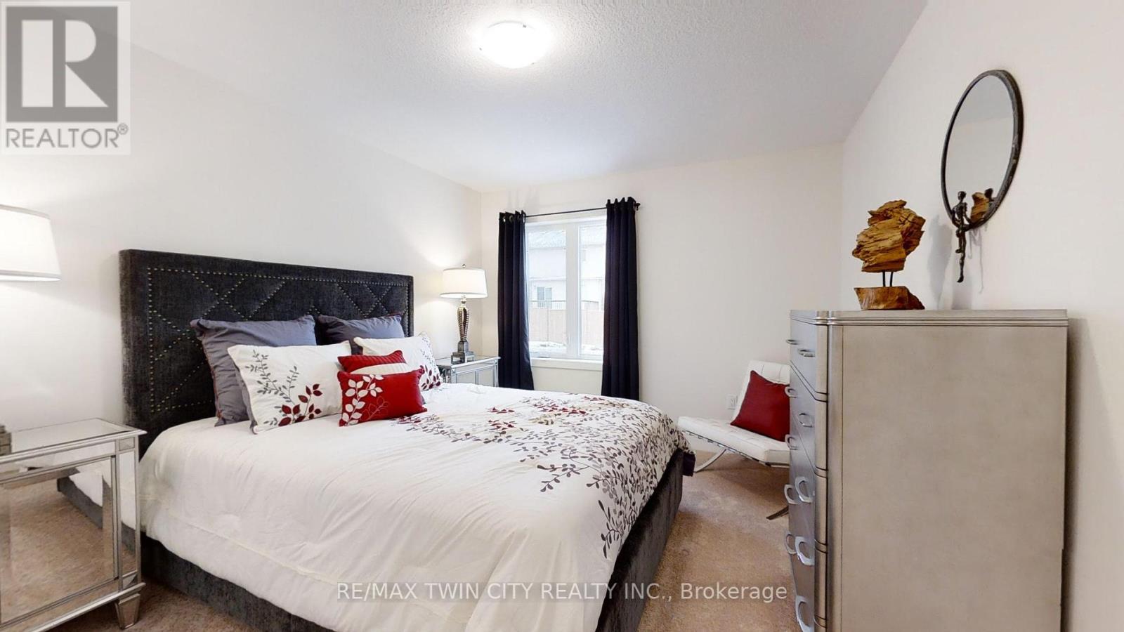 947 Deveron Crescent, London South (South J), Ontario  N5X 3X4 - Photo 18 - X12385536
