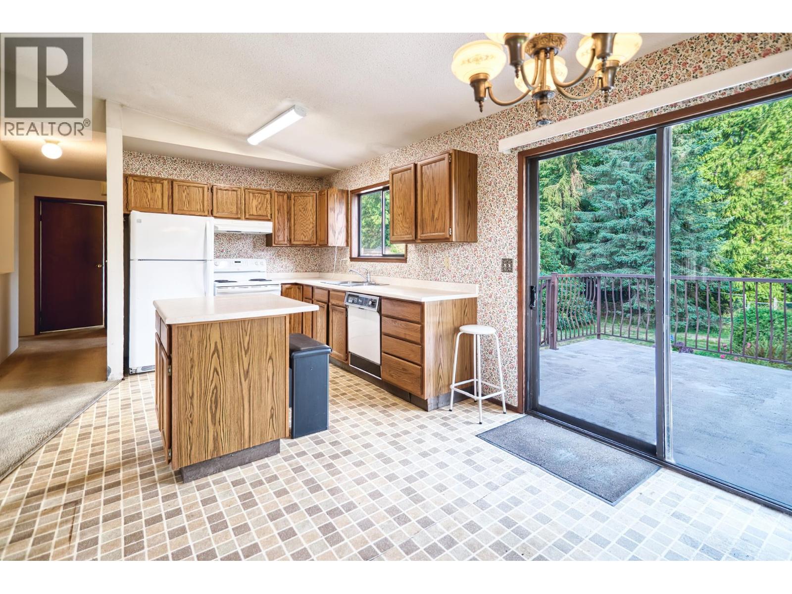 998 Fircrest Road, Gibsons, British Columbia  V0N 1V4 - Photo 15 - R3044331